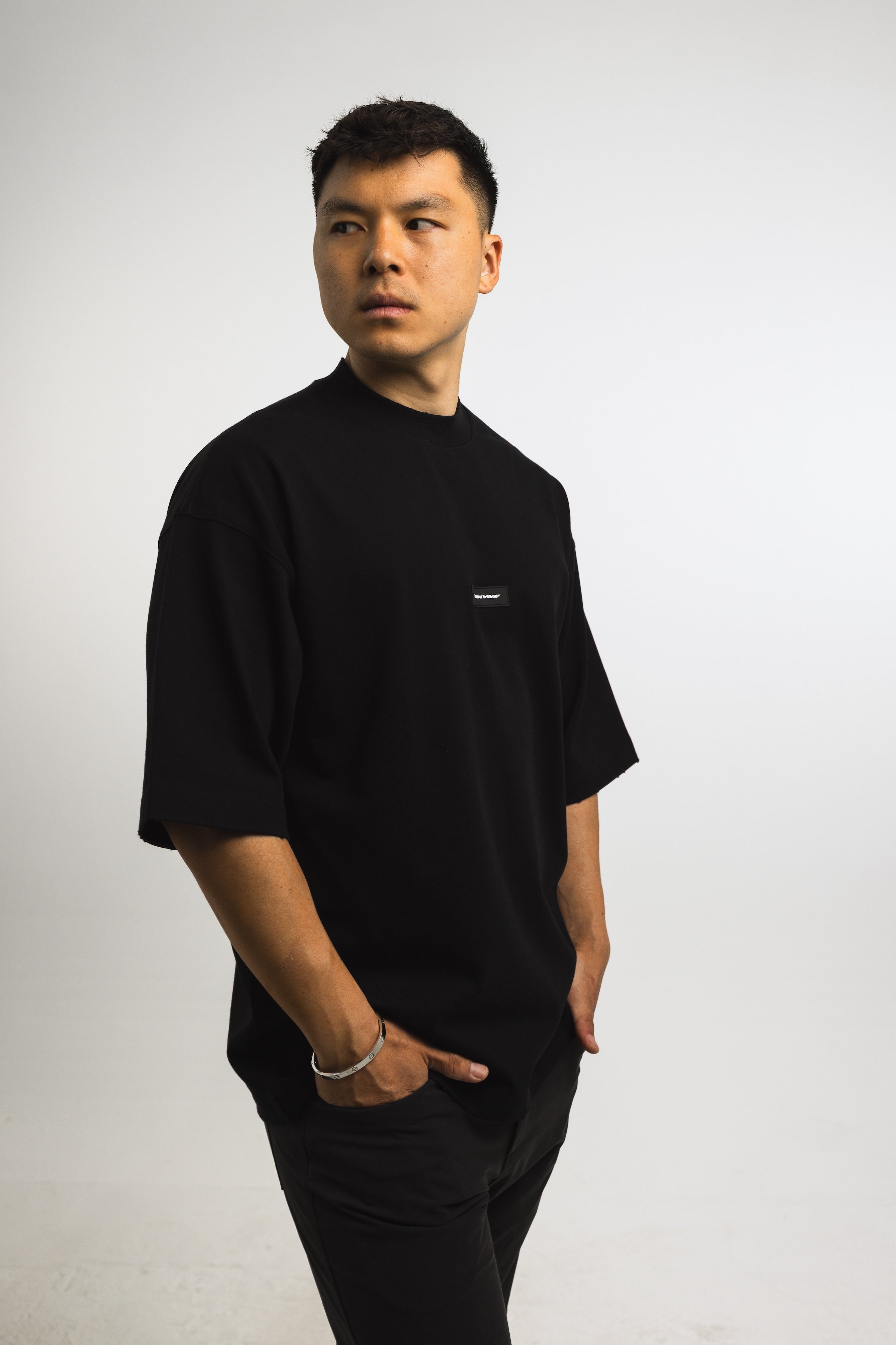 NO. 11 HEAVYWEIGHT TEE
