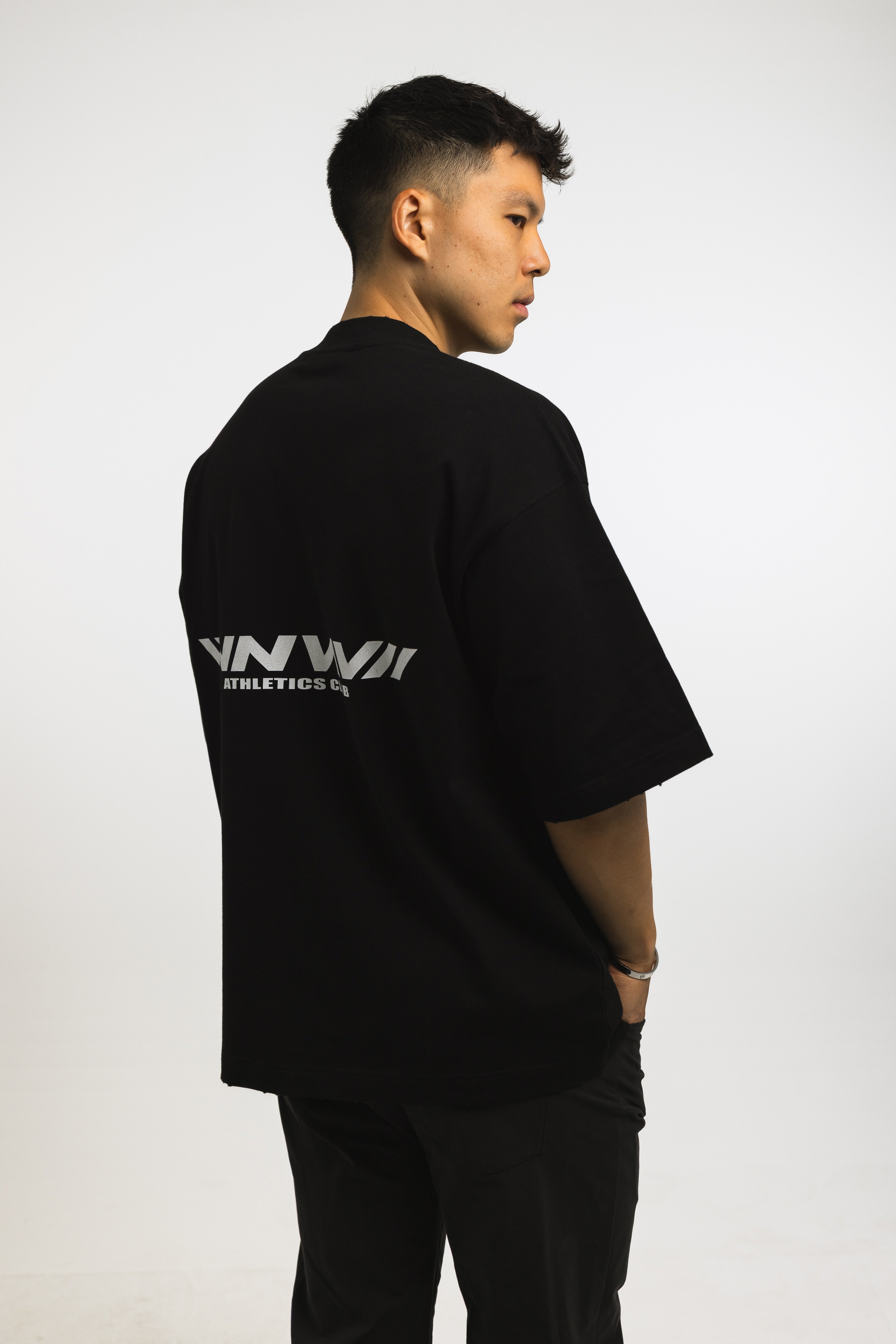 NO. 11 HEAVYWEIGHT TEE