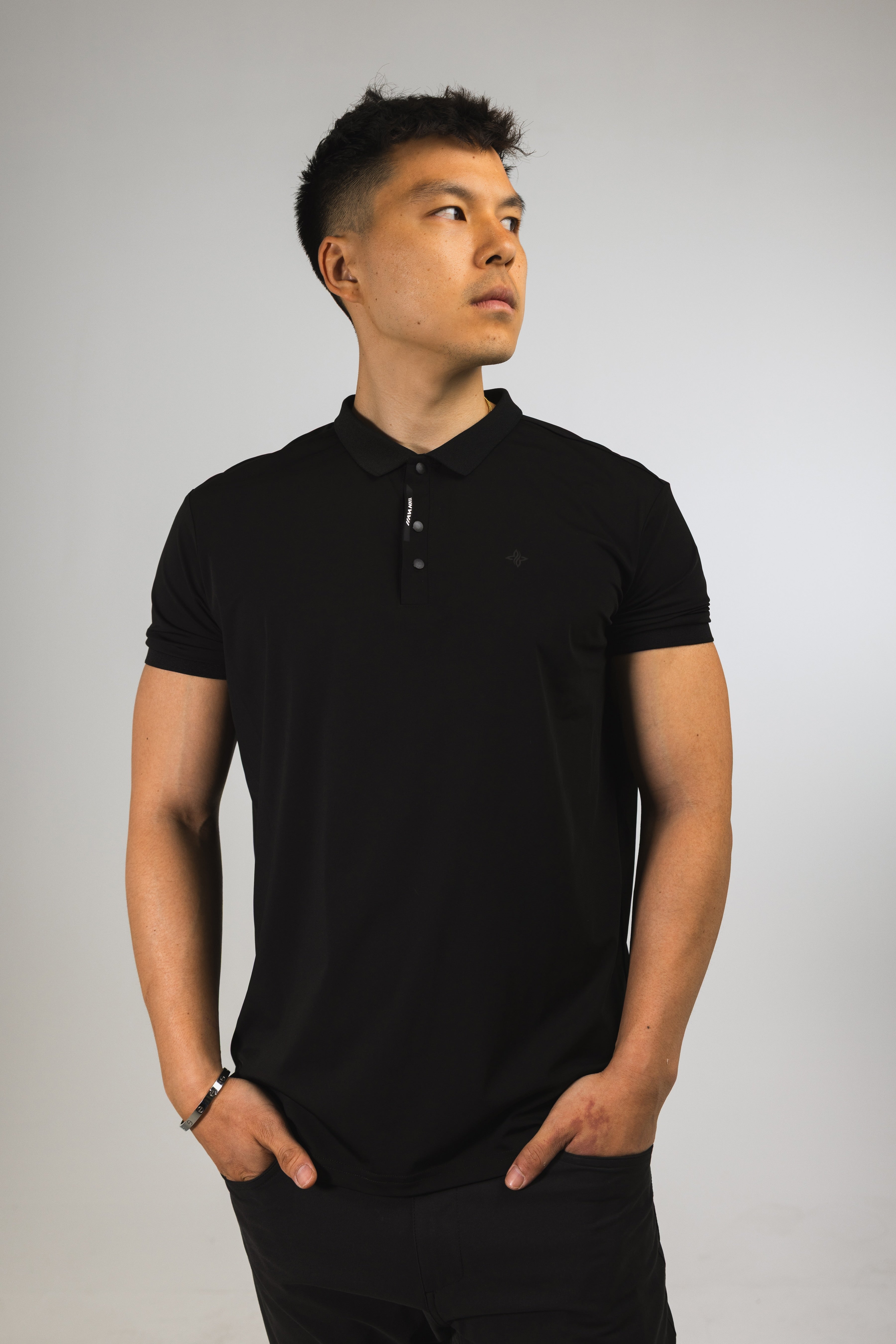 11 OFF-COURT POLO