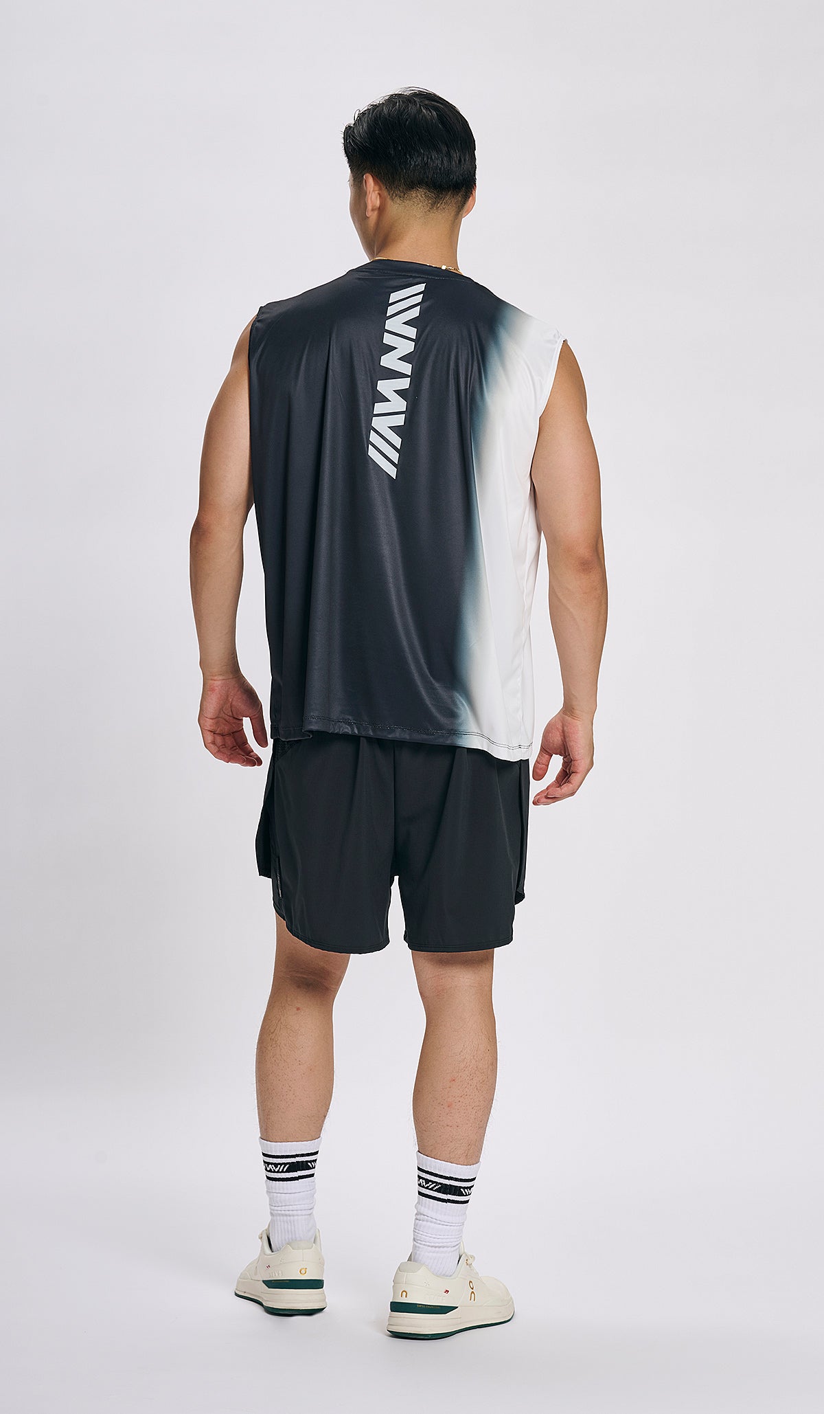 NO. 11 CLASSIC TANK