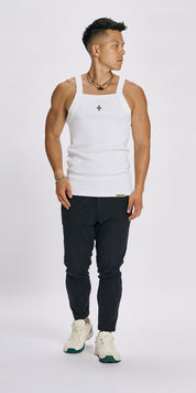 NO.11 MUSCLE TANK